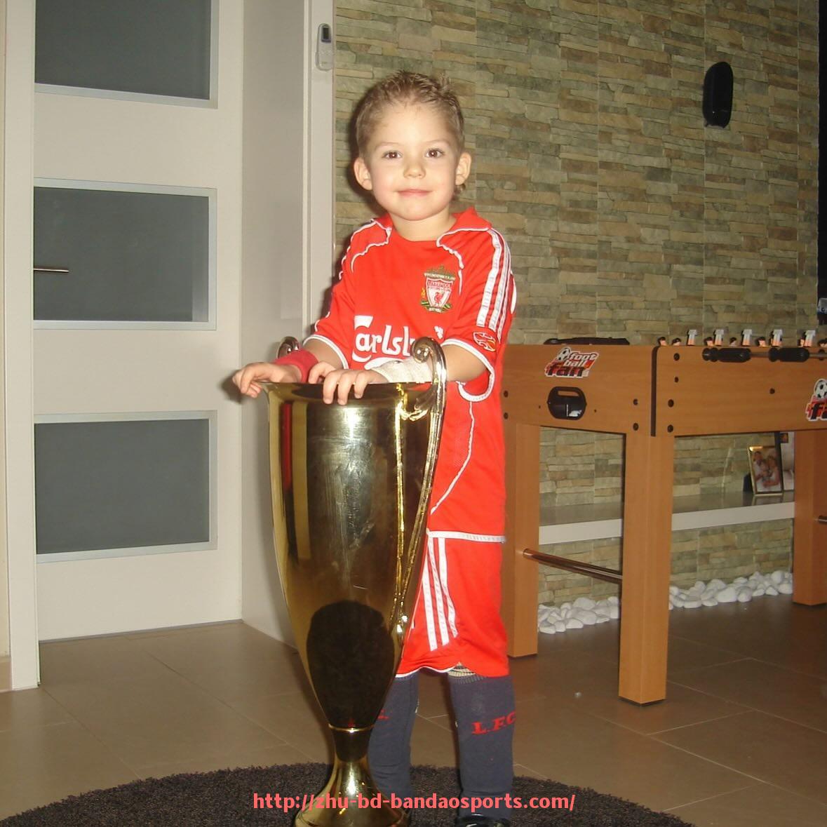 半岛体育-世俱杯比赛导播幕后揭秘：多机位如何呈现最佳视角？