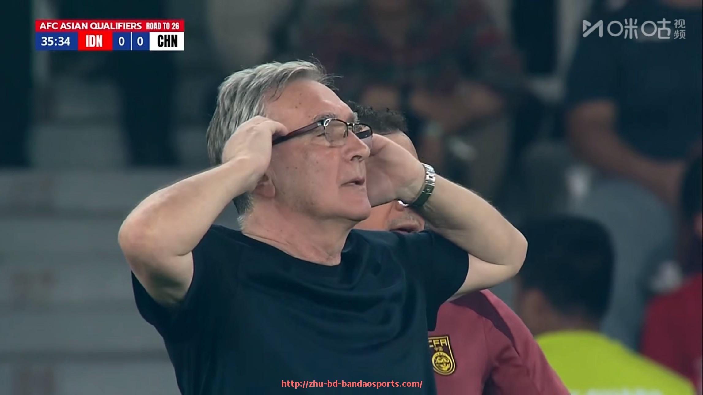 半岛体育-火箭队历史上著名的白人球员名单及贡献分析